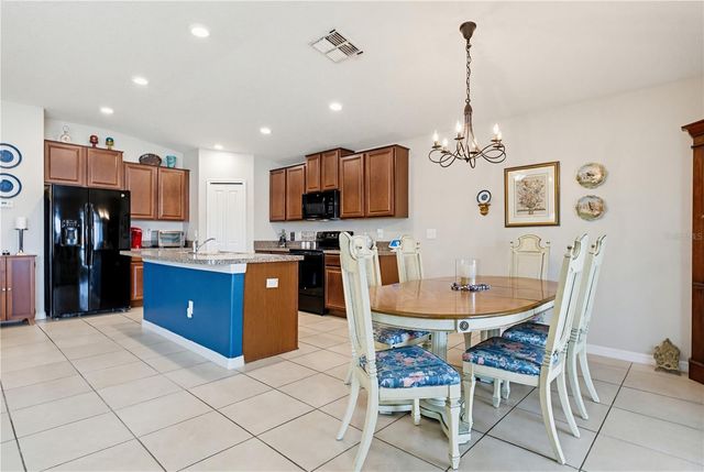 2202 4TH STREET SW, Ruskin, FL 33570