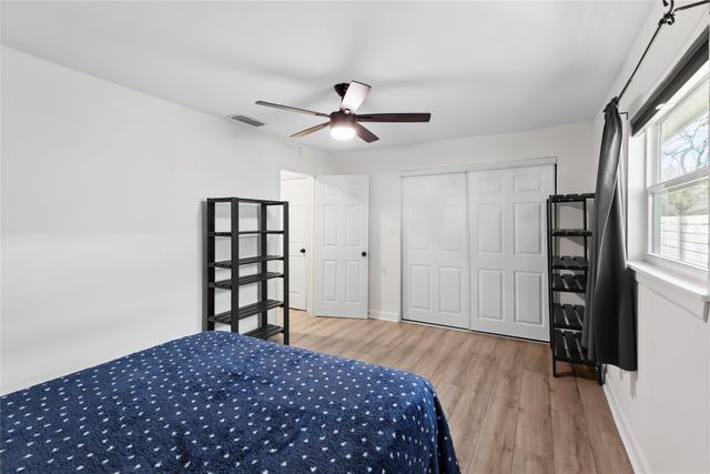 1306 E Lovers Lane, Arlington, TX 76010