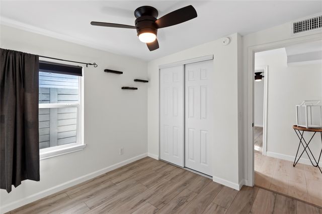 1306 E Lovers Lane, Arlington, TX 76010