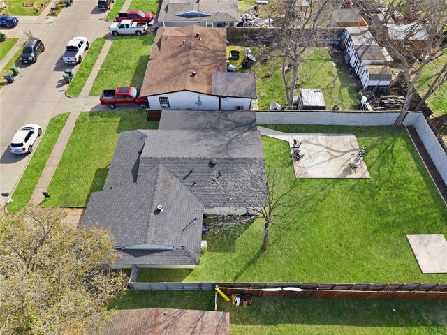 1306 E Lovers Lane, Arlington, TX 76010