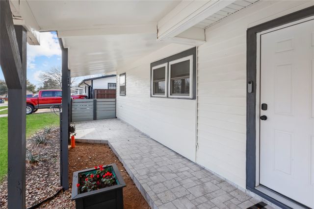 1306 E Lovers Lane, Arlington, TX 76010