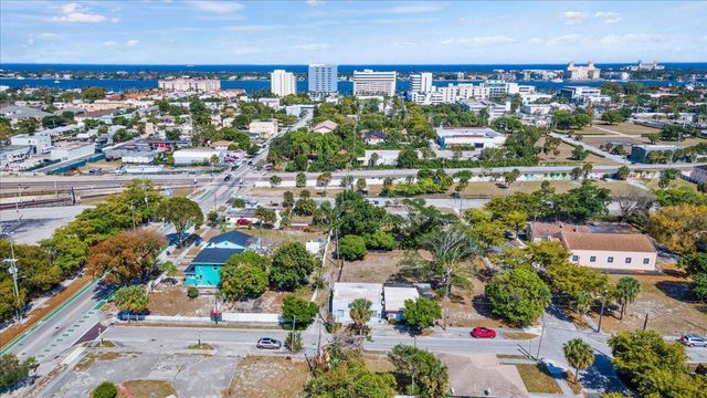 1504 N Sapodilla Avenue N, West Palm Beach, FL 33401