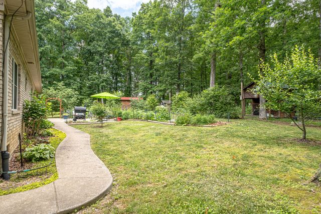 7876 Oscar Green Rd, Primm Springs, TN 38476