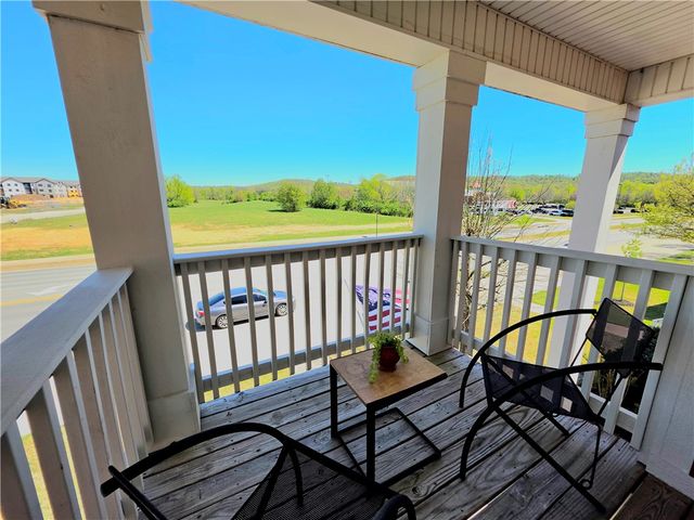 661 Rupple Road, Fayetteville, AR 72704