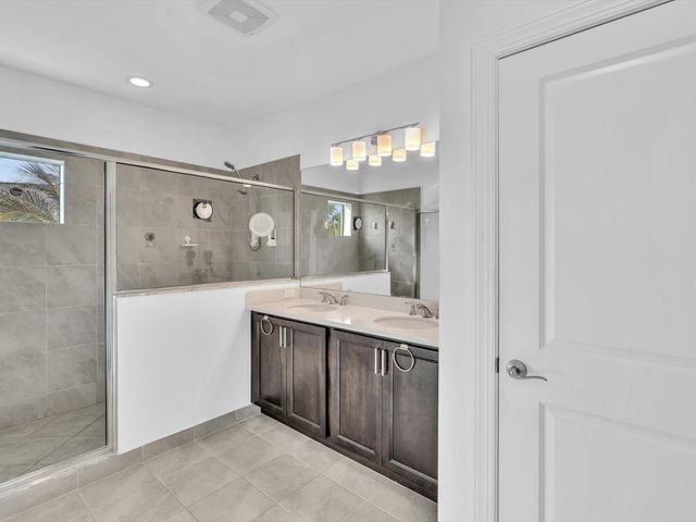 556 Sanderling Circle, Deerfield Beach, FL 33442
