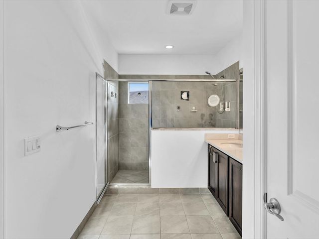 556 Sanderling Circle, Deerfield Beach, FL 33442