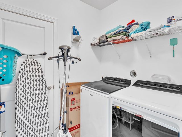 556 Sanderling Circle, Deerfield Beach, FL 33442