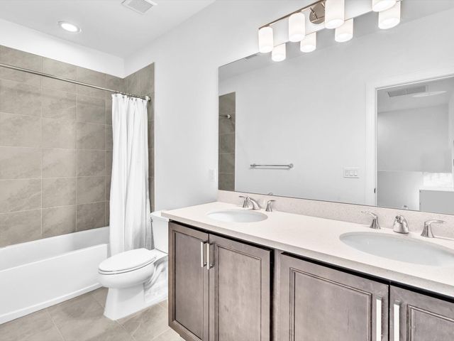 556 Sanderling Circle, Deerfield Beach, FL 33442