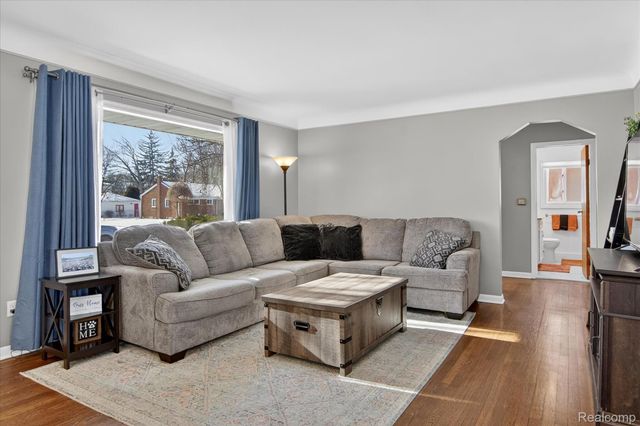 28662 Grandon Street, Livonia, MI 48150