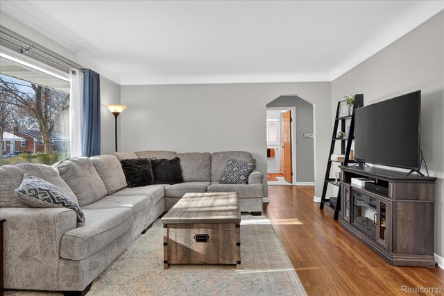 28662 Grandon Street, Livonia, MI 48150