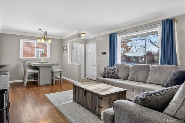 28662 Grandon Street, Livonia, MI 48150