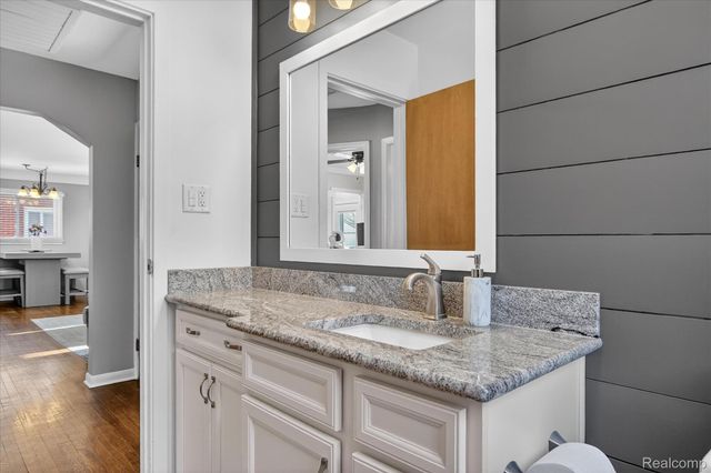 28662 Grandon Street, Livonia, MI 48150