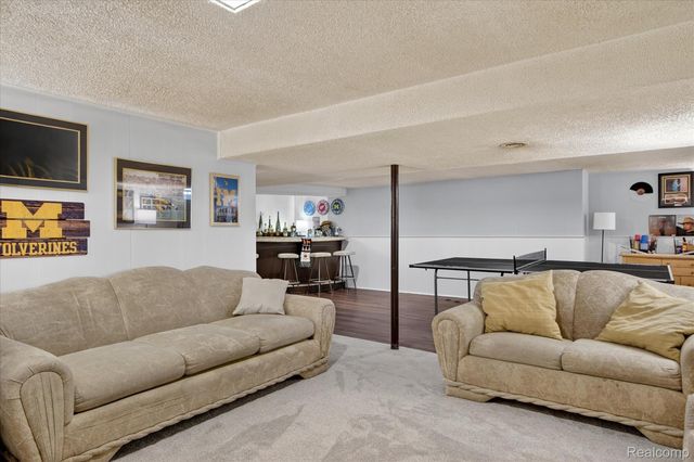 28662 Grandon Street, Livonia, MI 48150