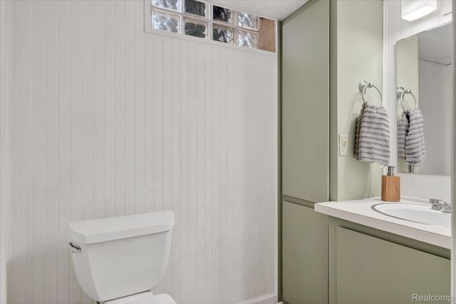 28662 Grandon Street, Livonia, MI 48150