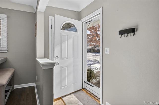 28662 Grandon Street, Livonia, MI 48150