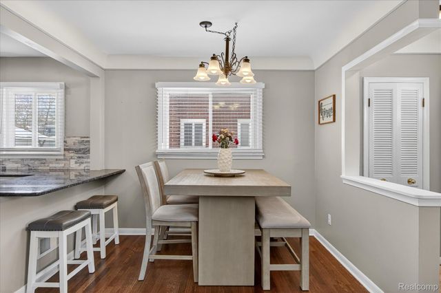 28662 Grandon Street, Livonia, MI 48150