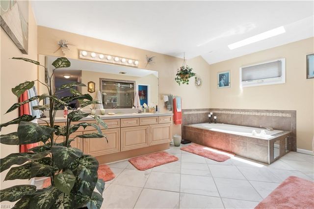 2101 Piney Woods Ct, Virginia Beach, VA 23456