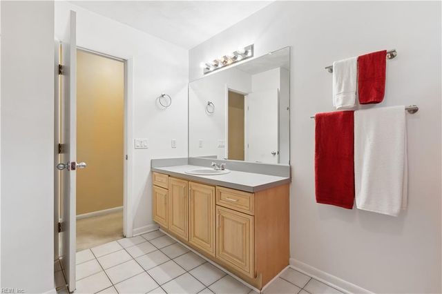2101 Piney Woods Ct, Virginia Beach, VA 23456