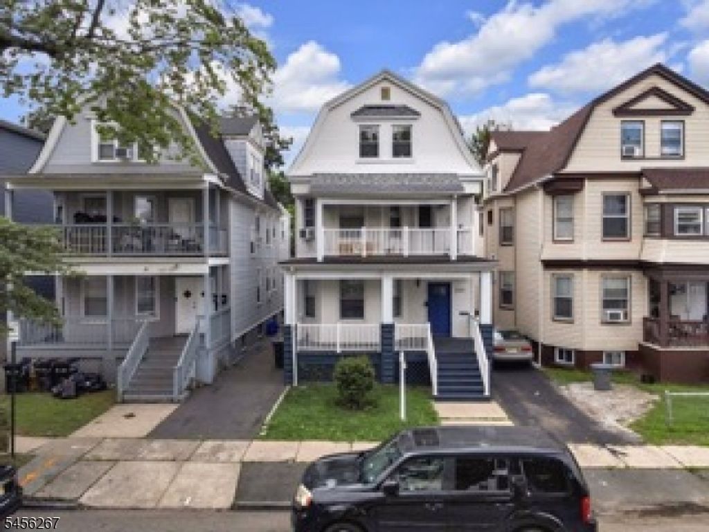 233 S Clinton St, East Orange City, NJ 07018 — photo 3