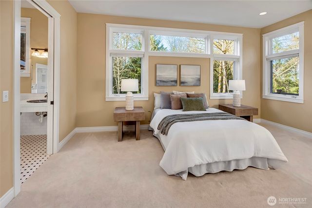 21625 NE 175th Street, Woodinville, WA 98077