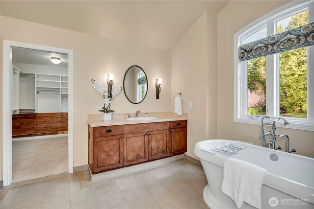 21625 NE 175th Street, Woodinville, WA 98077