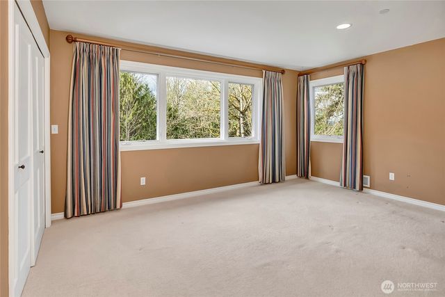 21625 NE 175th Street, Woodinville, WA 98077