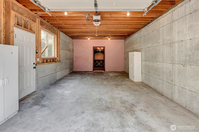 21625 NE 175th Street, Woodinville, WA 98077