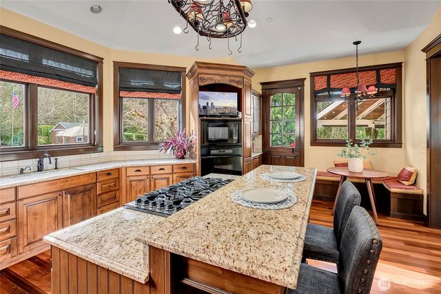 21625 NE 175th Street, Woodinville, WA 98077