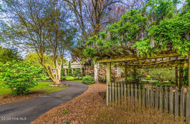 200 Cameron Avenue, Vass, NC 28394