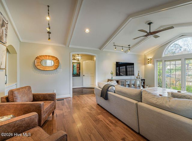 200 Cameron Avenue, Vass, NC 28394