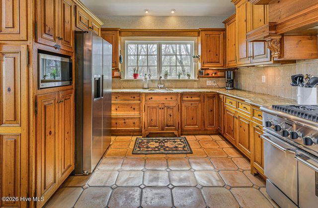 200 Cameron Avenue, Vass, NC 28394