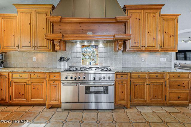 200 Cameron Avenue, Vass, NC 28394