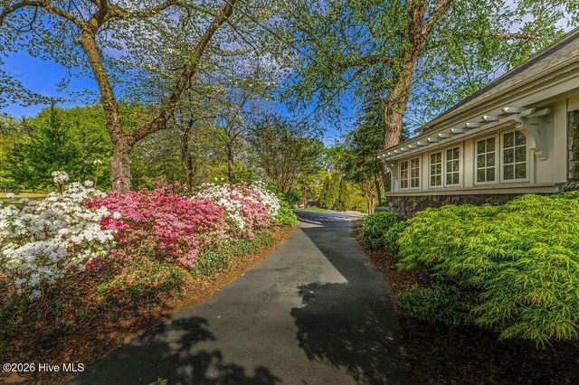 200 Cameron Avenue, Vass, NC 28394