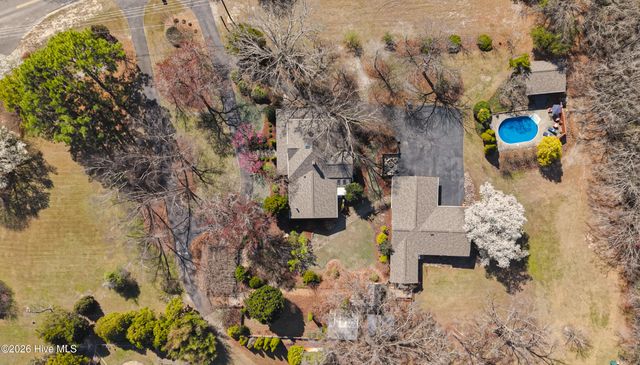 200 Cameron Avenue, Vass, NC 28394