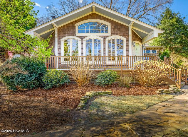 200 Cameron Avenue, Vass, NC 28394