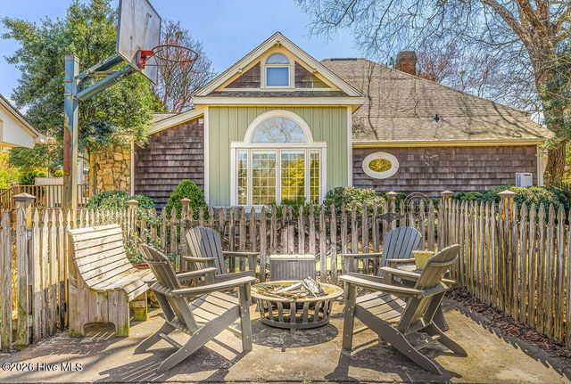 200 Cameron Avenue, Vass, NC 28394