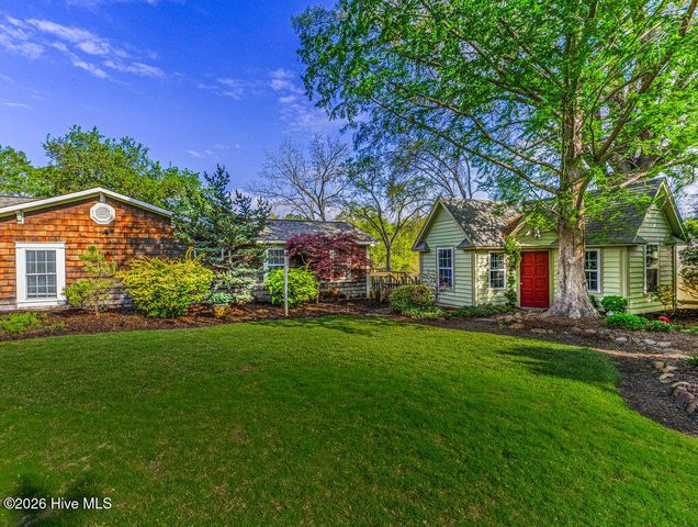 200 Cameron Avenue, Vass, NC 28394