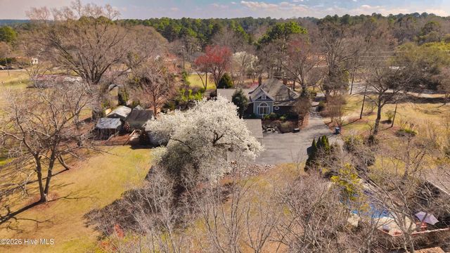 200 Cameron Avenue, Vass, NC 28394