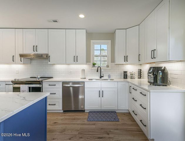200 Cameron Avenue, Vass, NC 28394