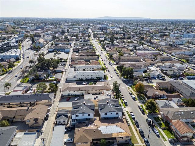 10538 La Reina, Downey, CA 90241