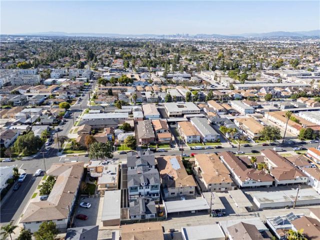 10538 La Reina, Downey, CA 90241