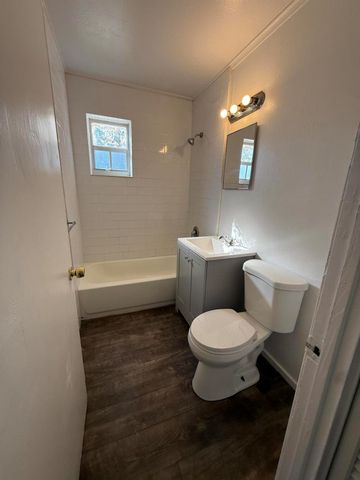 709 W 4th Street, Riviera Beach, FL 33404