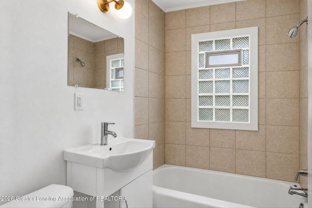 546 Hamilton Avenue, Lansing, MI 48910