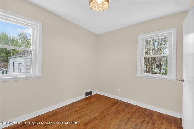 546 Hamilton Avenue, Lansing, MI 48910
