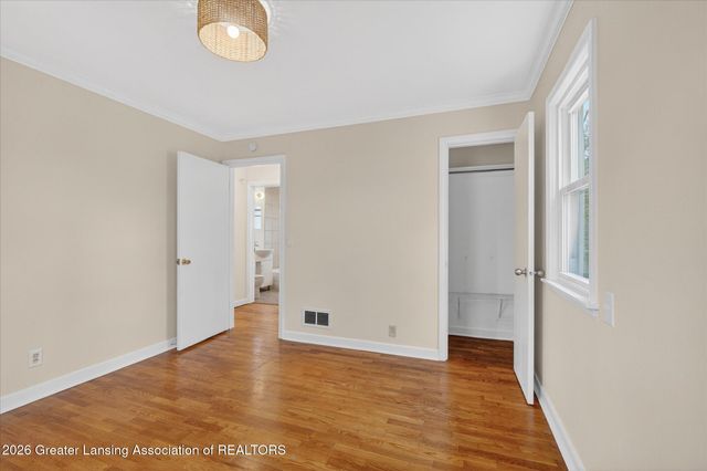 546 Hamilton Avenue, Lansing, MI 48910