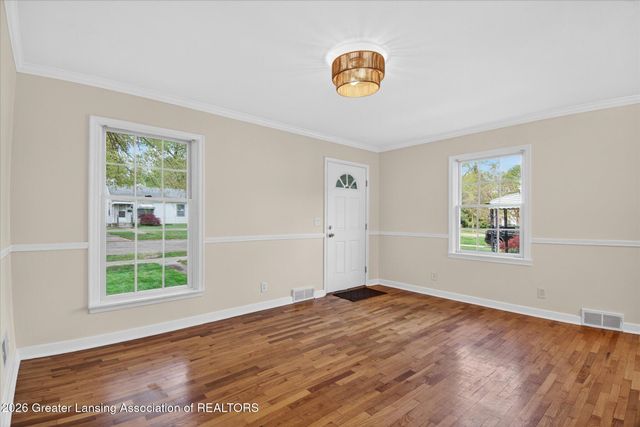 546 Hamilton Avenue, Lansing, MI 48910