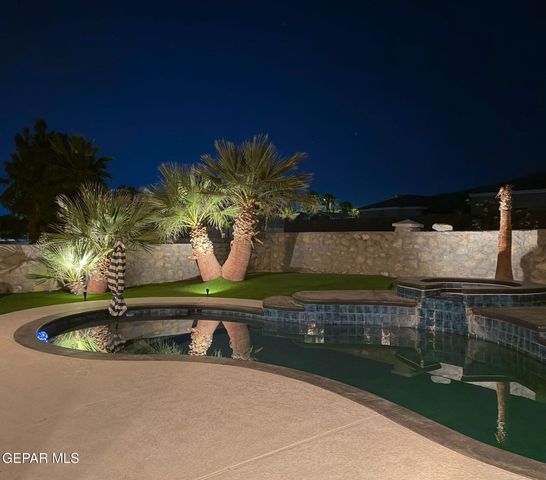 1372 SILVER GATE Place, El Paso, TX 79936