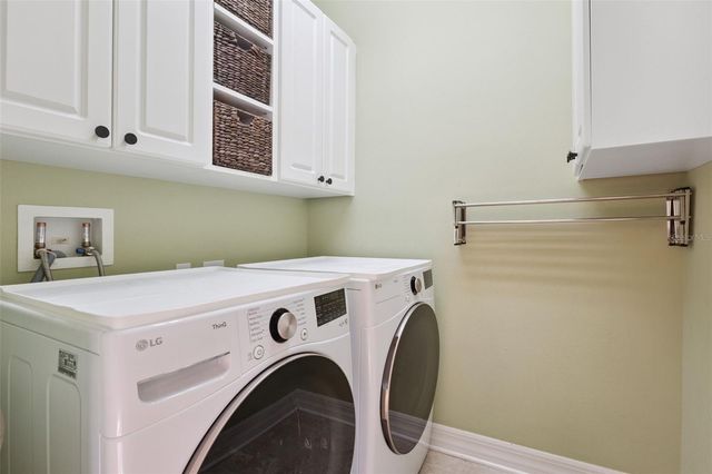 287 FALLEN OAK COURT, Eustis, FL 32736