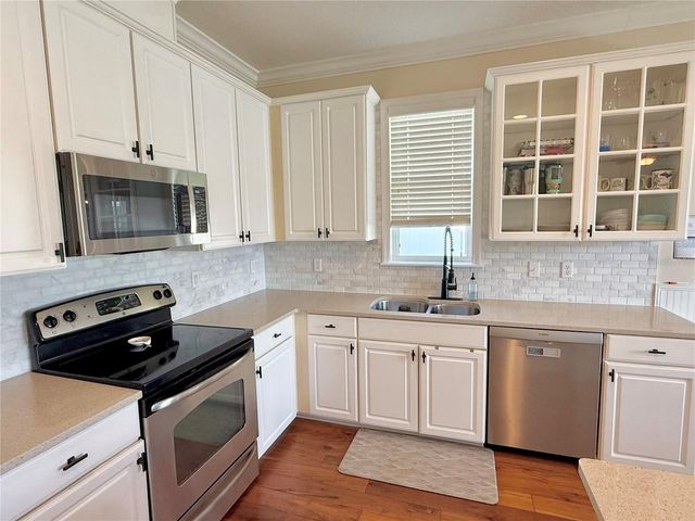 287 FALLEN OAK COURT, Eustis, FL 32736