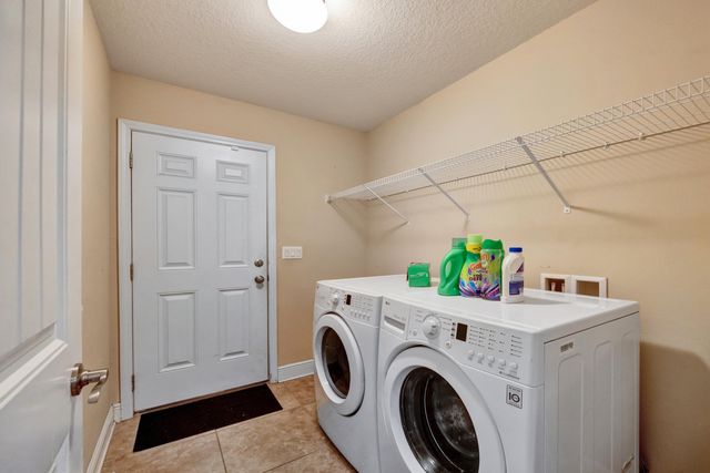 2428 Genevieve Way, Crestview, FL 32536